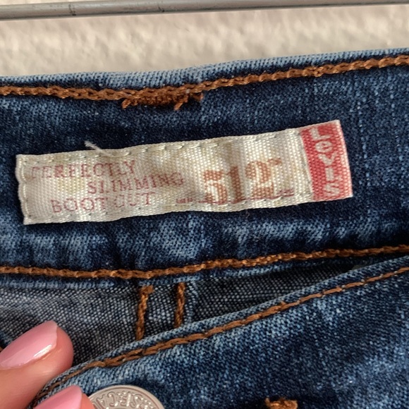 Levi’s women’s size 27 512 boot cut jeans - Picture 2 of 6